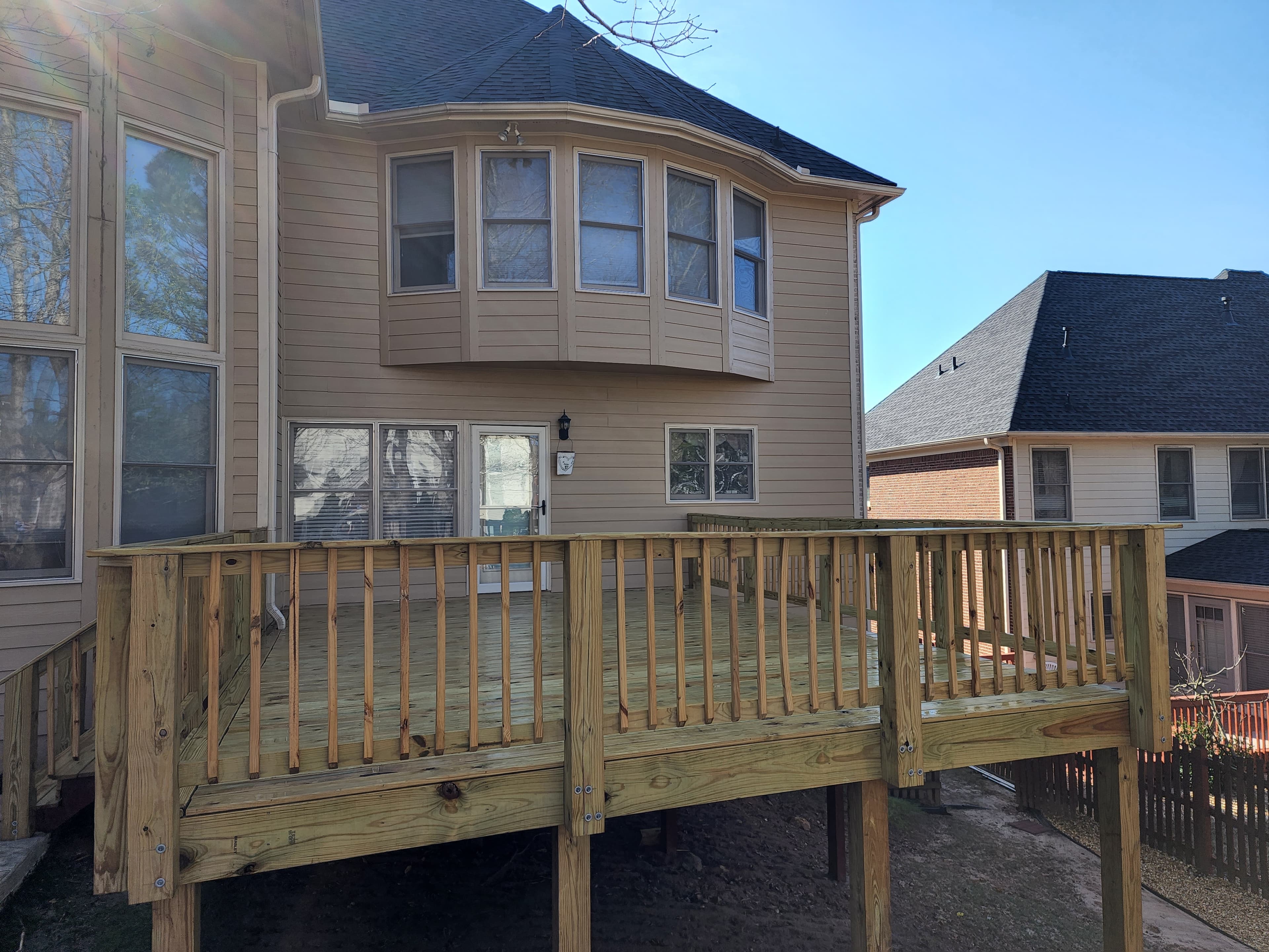 Cresthaven Ln Lawrenceville